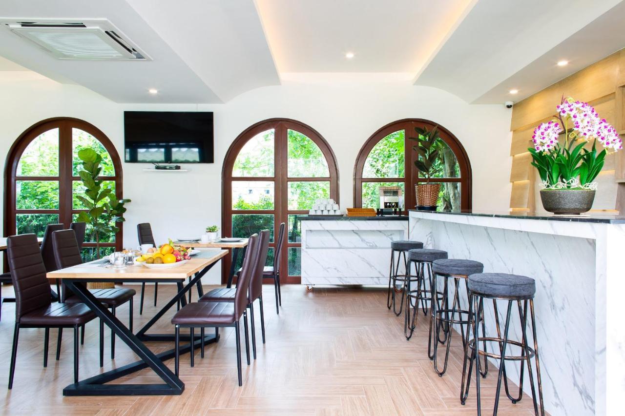 The Canale Samui Hotel Strand von Chaweng